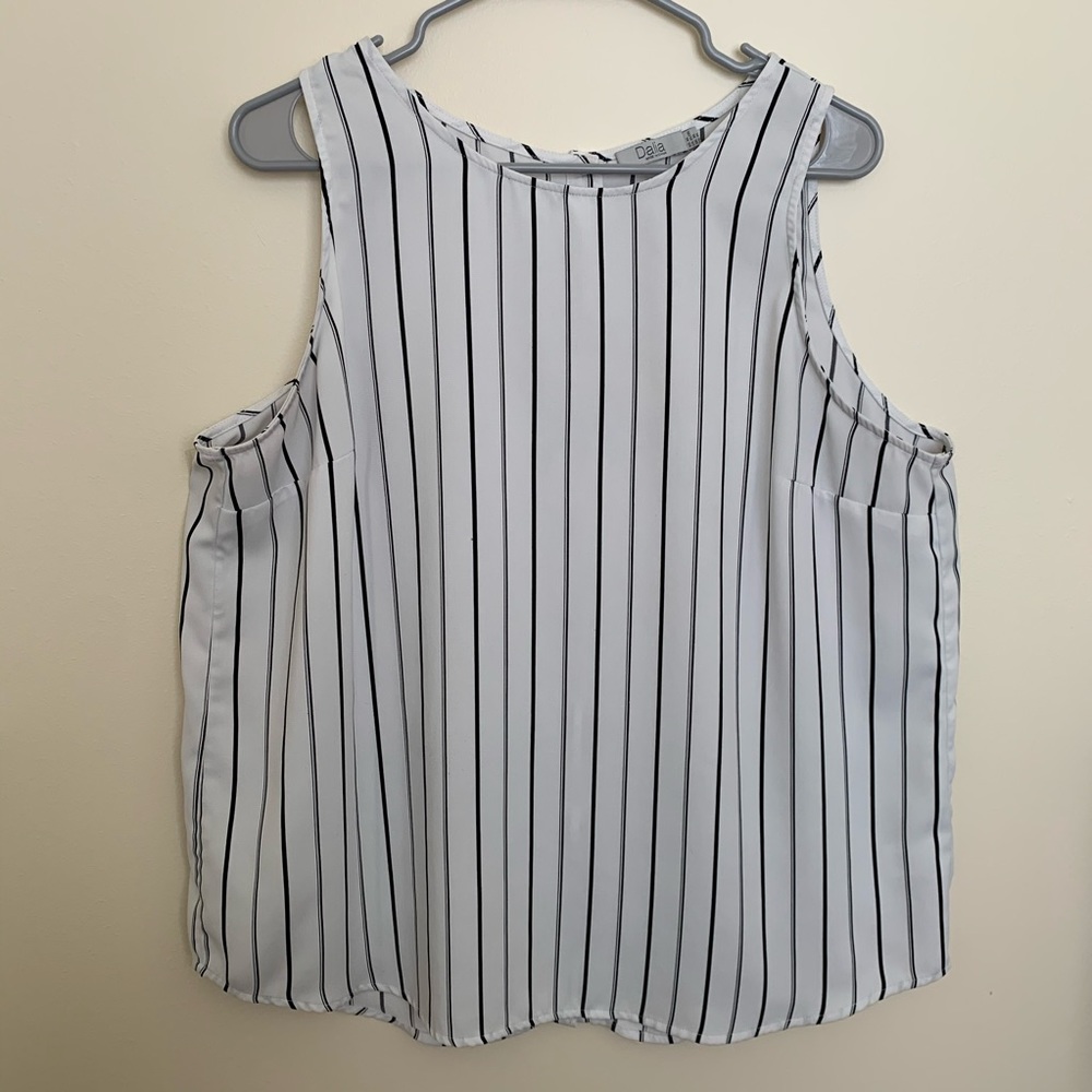 Dalia black & white striped sleeveless tank - Picture 2 of 5